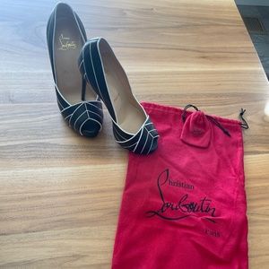 Black pumps Christian Louboutin